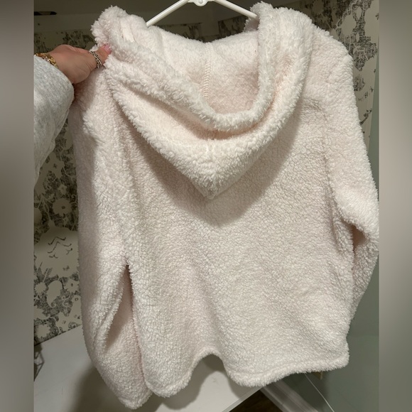 Tommy Hilfiger zip up fleece - Picture 2 of 2